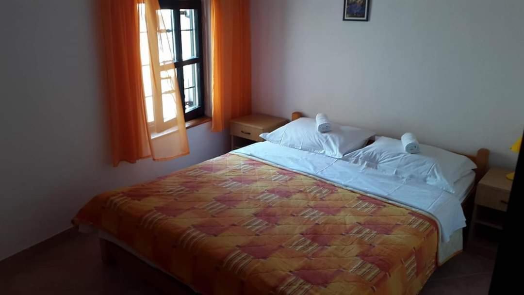 Apartmani Linda Vodice Zewnętrze zdjęcie
