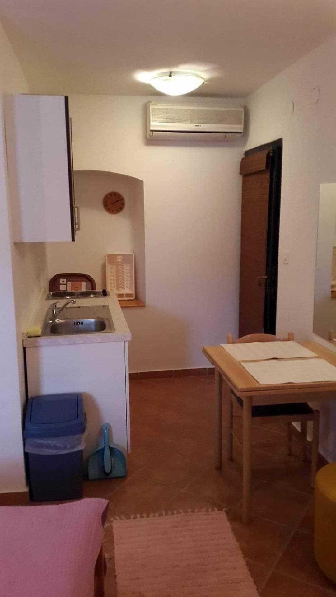 Apartmani Linda Vodice Zewnętrze zdjęcie
