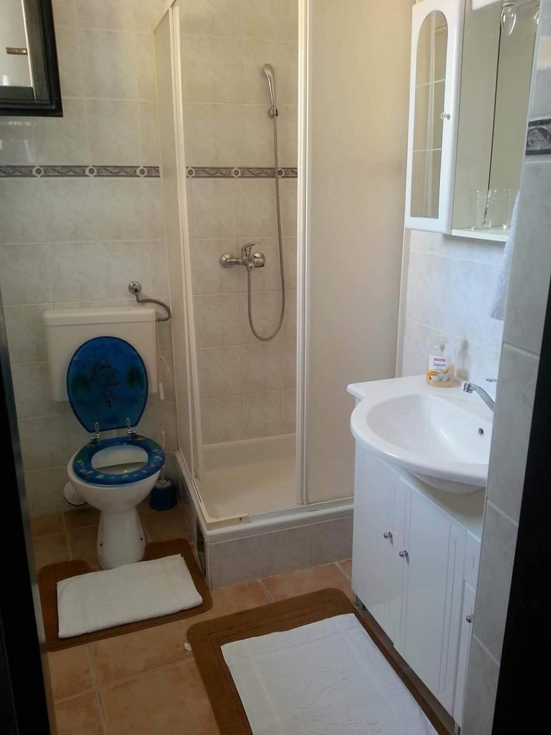 Apartmani Linda Vodice Zewnętrze zdjęcie