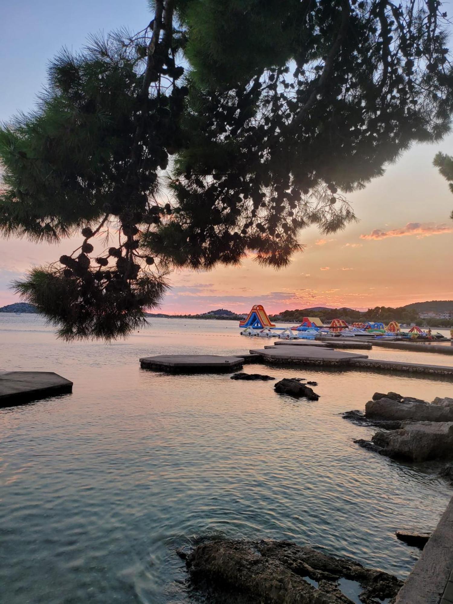 Apartmani Linda Vodice Zewnętrze zdjęcie